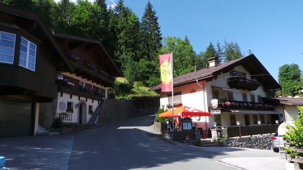 Forellenstube Lofer Buitenkant foto