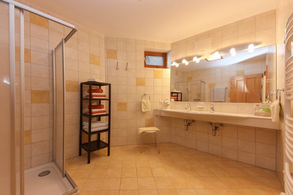 Forellenstube Lofer Buitenkant foto