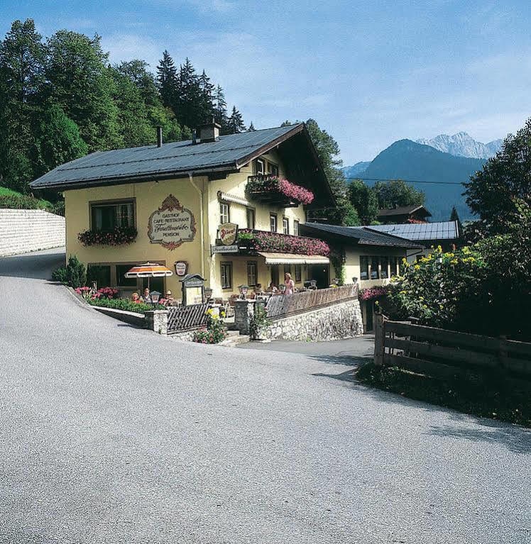 Forellenstube Lofer Buitenkant foto